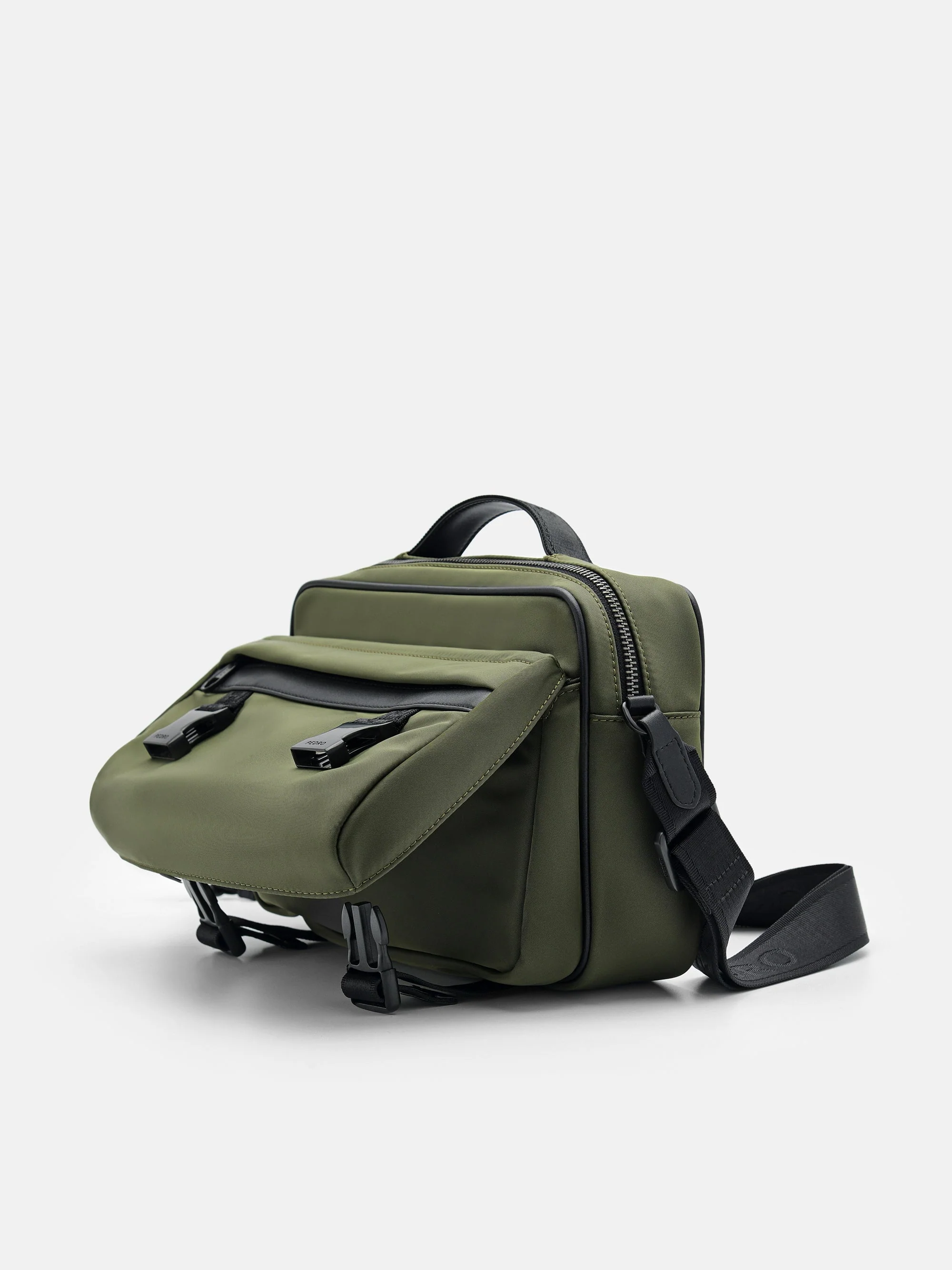 Stuart Sling Bag - Image 5