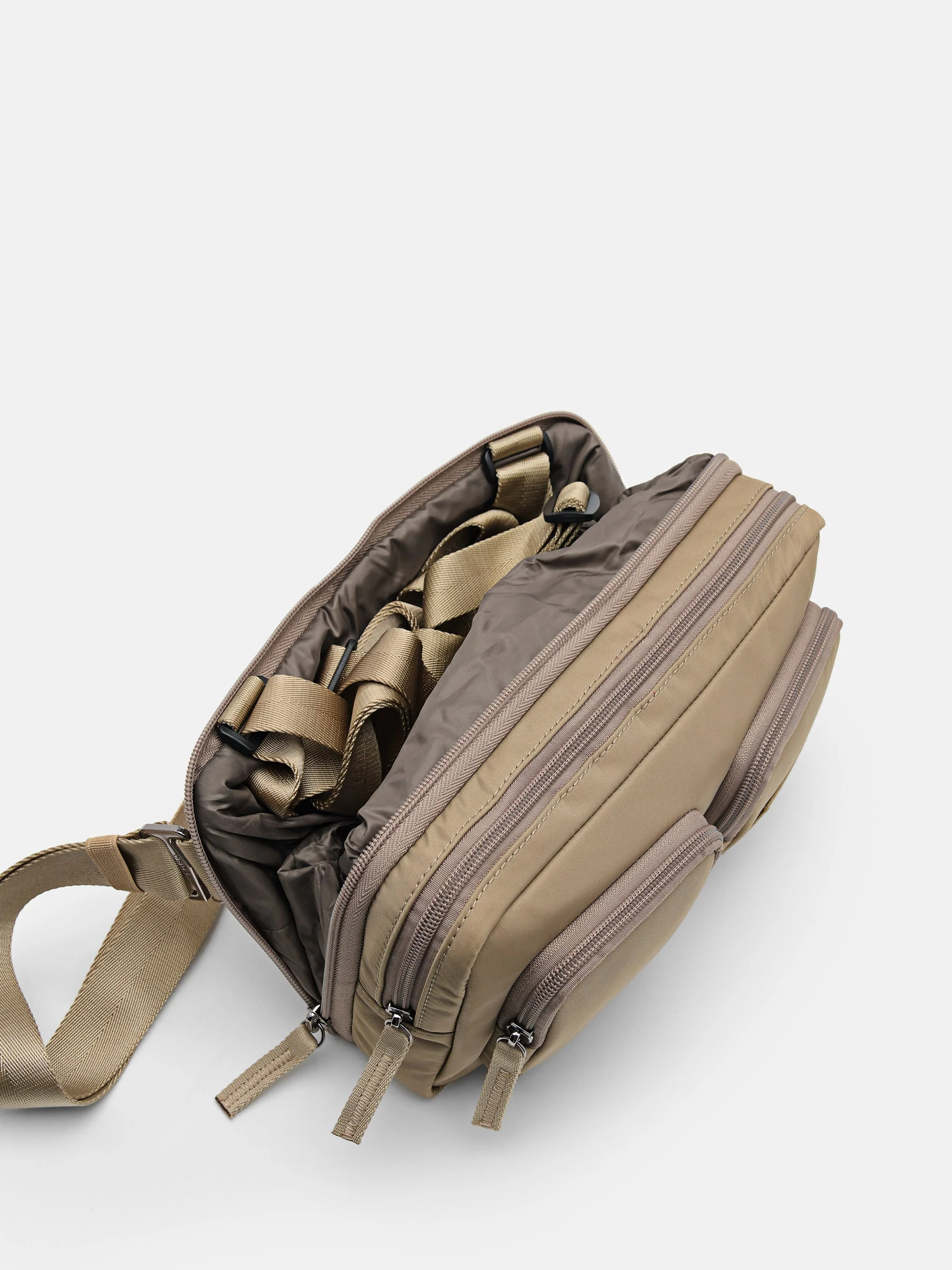 Morris Sling Pouch - Image 6