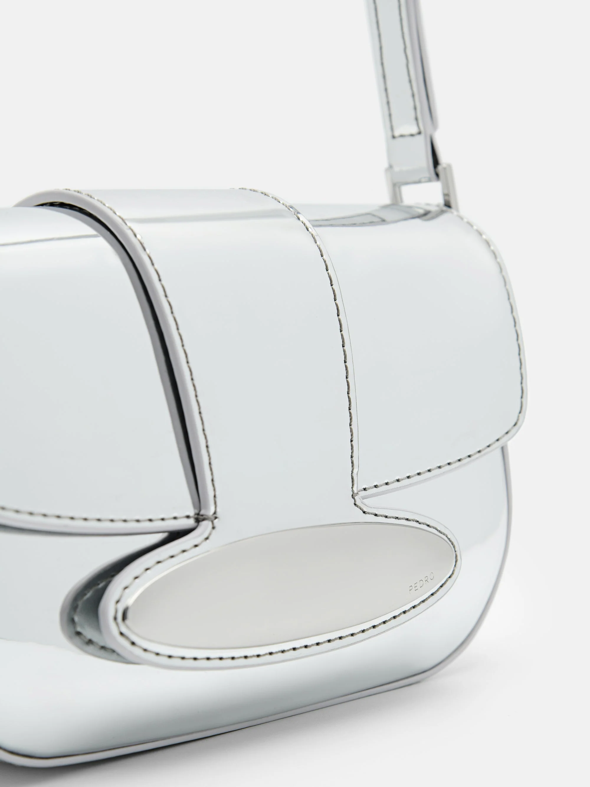 Dione Mini Shoulder Bag - Image 12